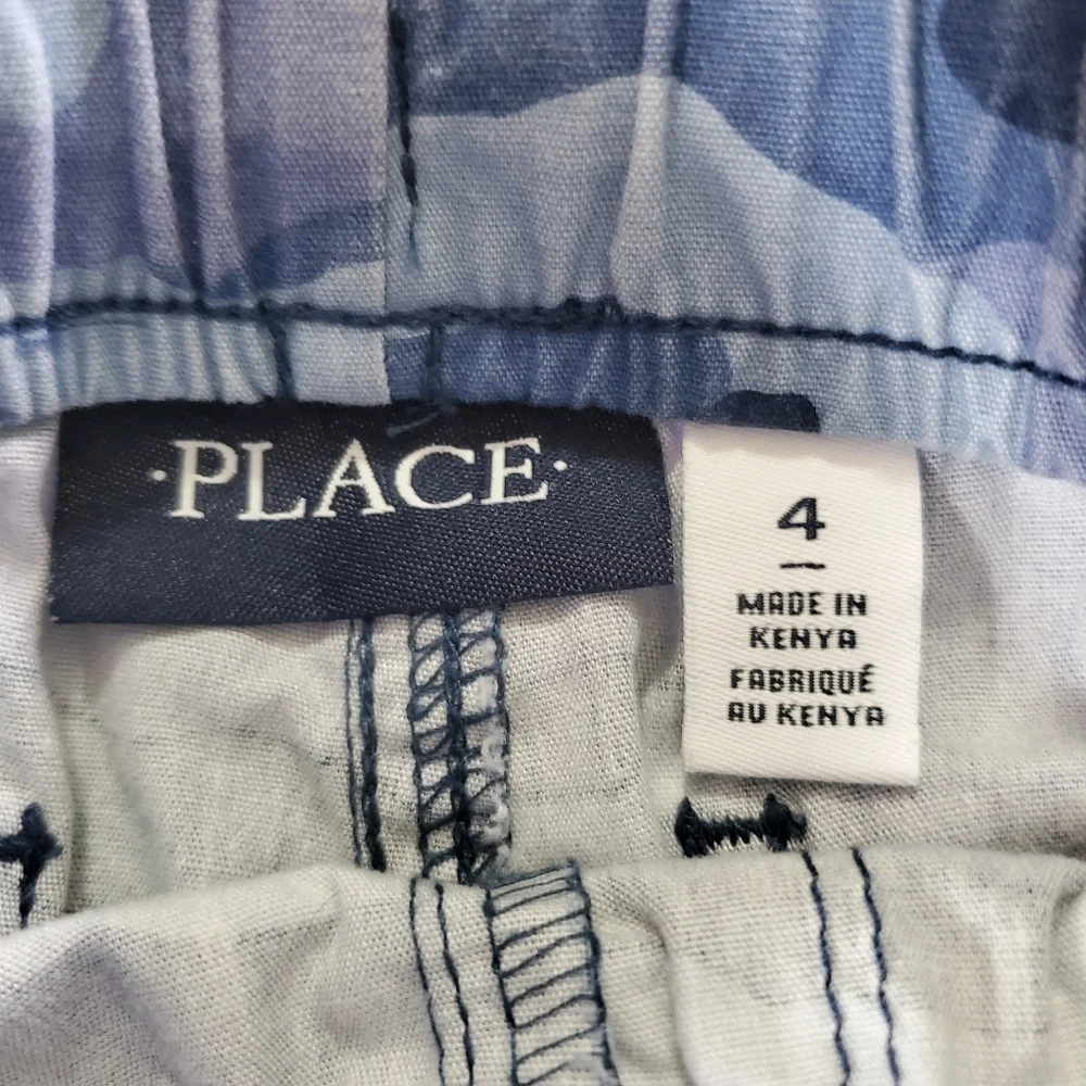 K1170 * The Children's Place Boys Camo Shorts Blue Size 4
